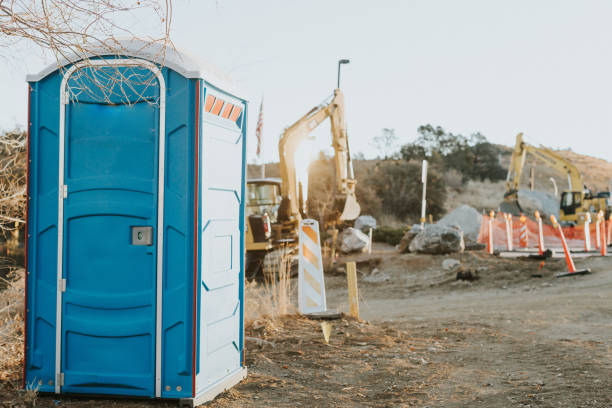 Best Portable bathroom rental  in Madera, CA
